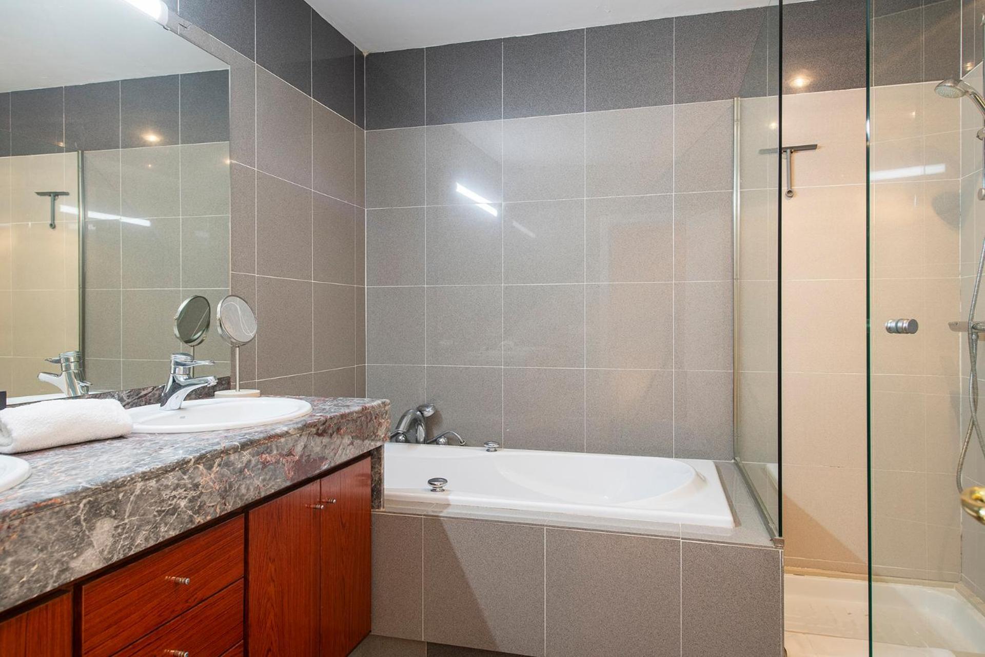 Sleep & Stay Luxury Top Floor Apt With Terrace 赫罗纳 外观 照片